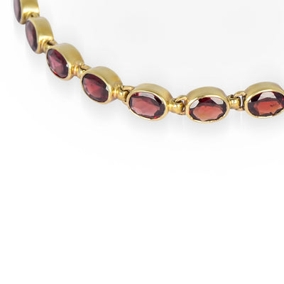 9ct Garnet Necklace N.V. £2350